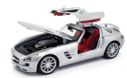 [MB31389] Carro Escala 1:18 SE Mercedes-Benz SLS AMG 3a+